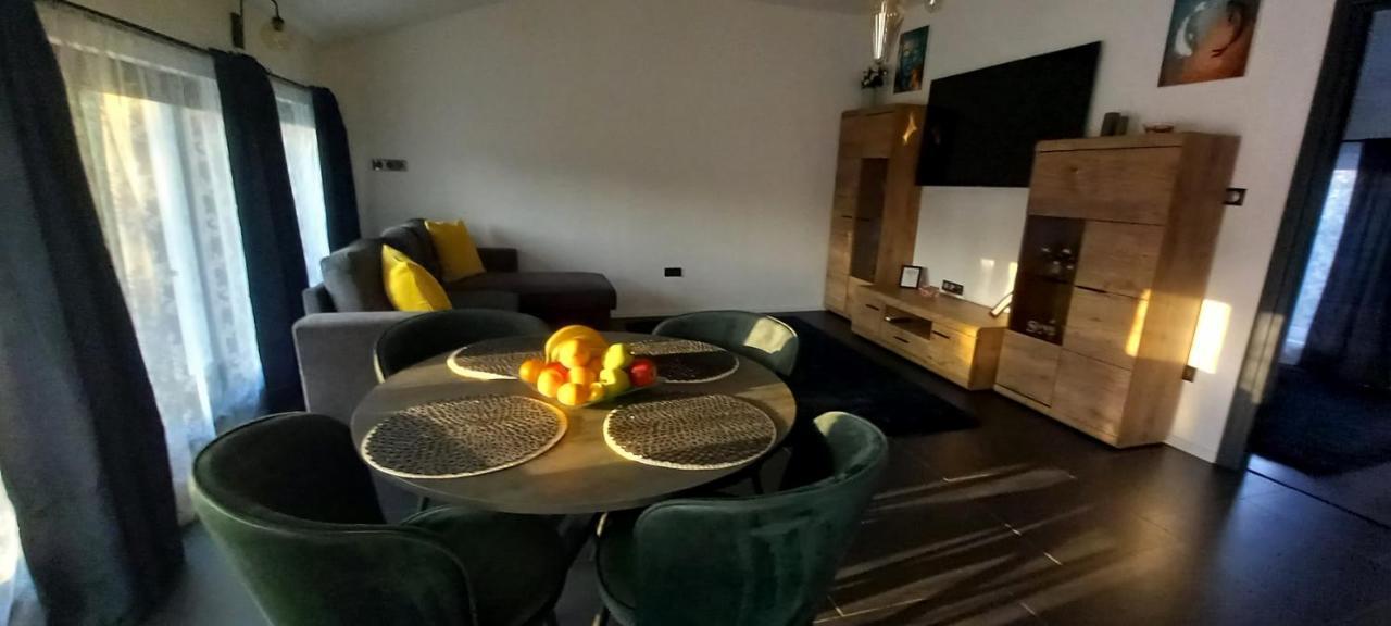Airportone Apartment Vecses Luaran gambar