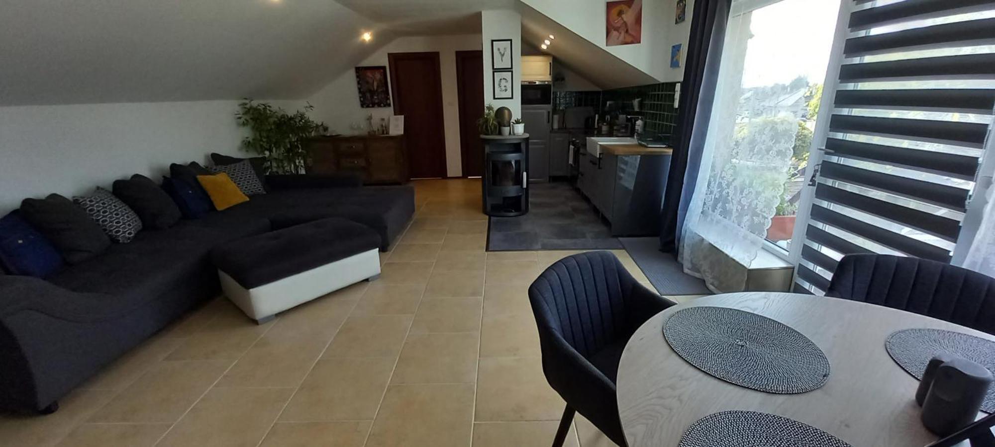 Airportone Apartment Vecses Luaran gambar